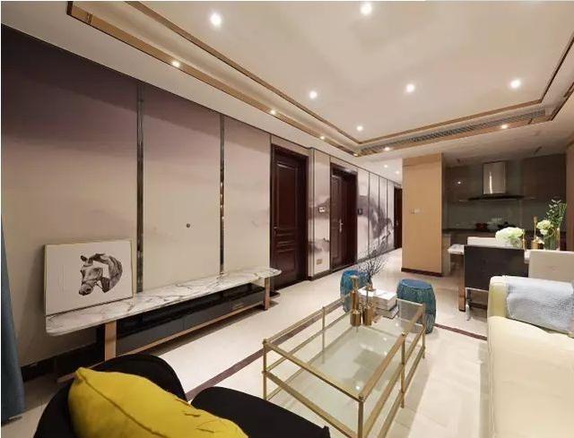 師傅在吊頂上加一圈線條,效果居然這么美